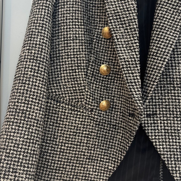 BRAND NEW Express Black and White Houndstooth Blazer with Gold Accents - Picture 3 of 6